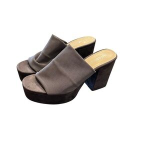Olivia miller gray wedge platform block heels shoes 10